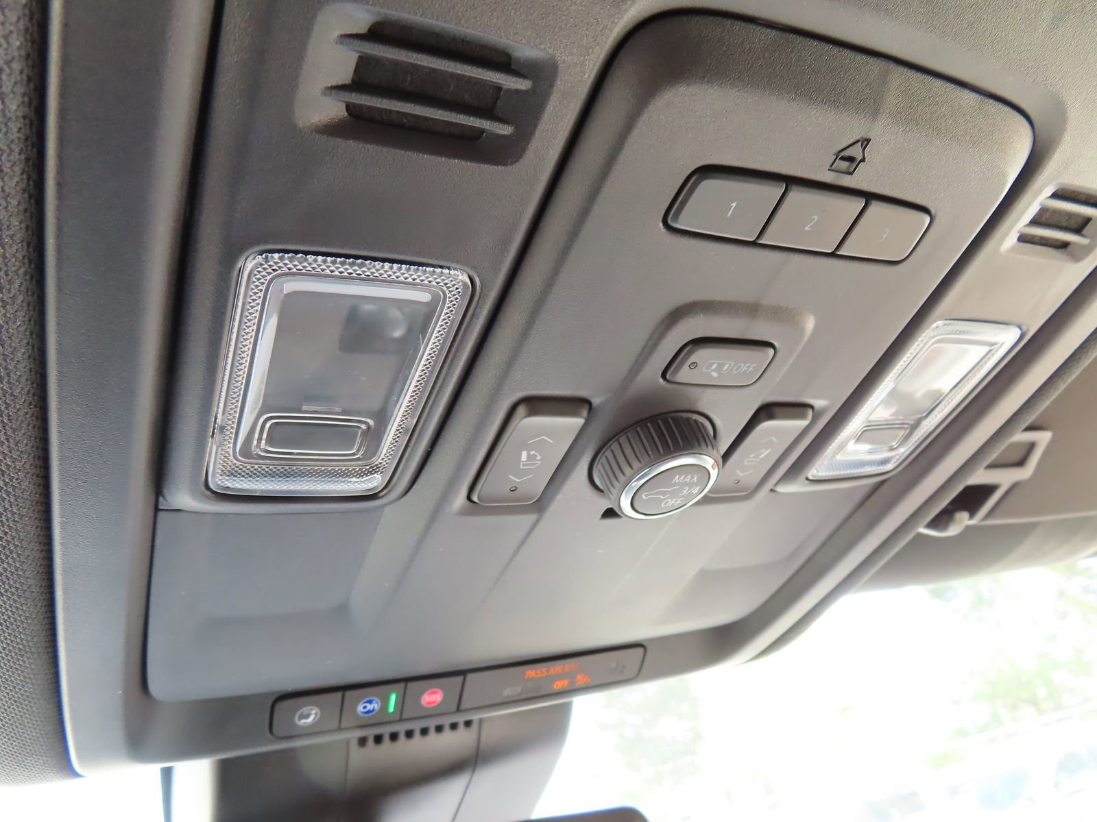 Used 2023 Chevrolet Tahoe RST w/ Luxury Package image 40