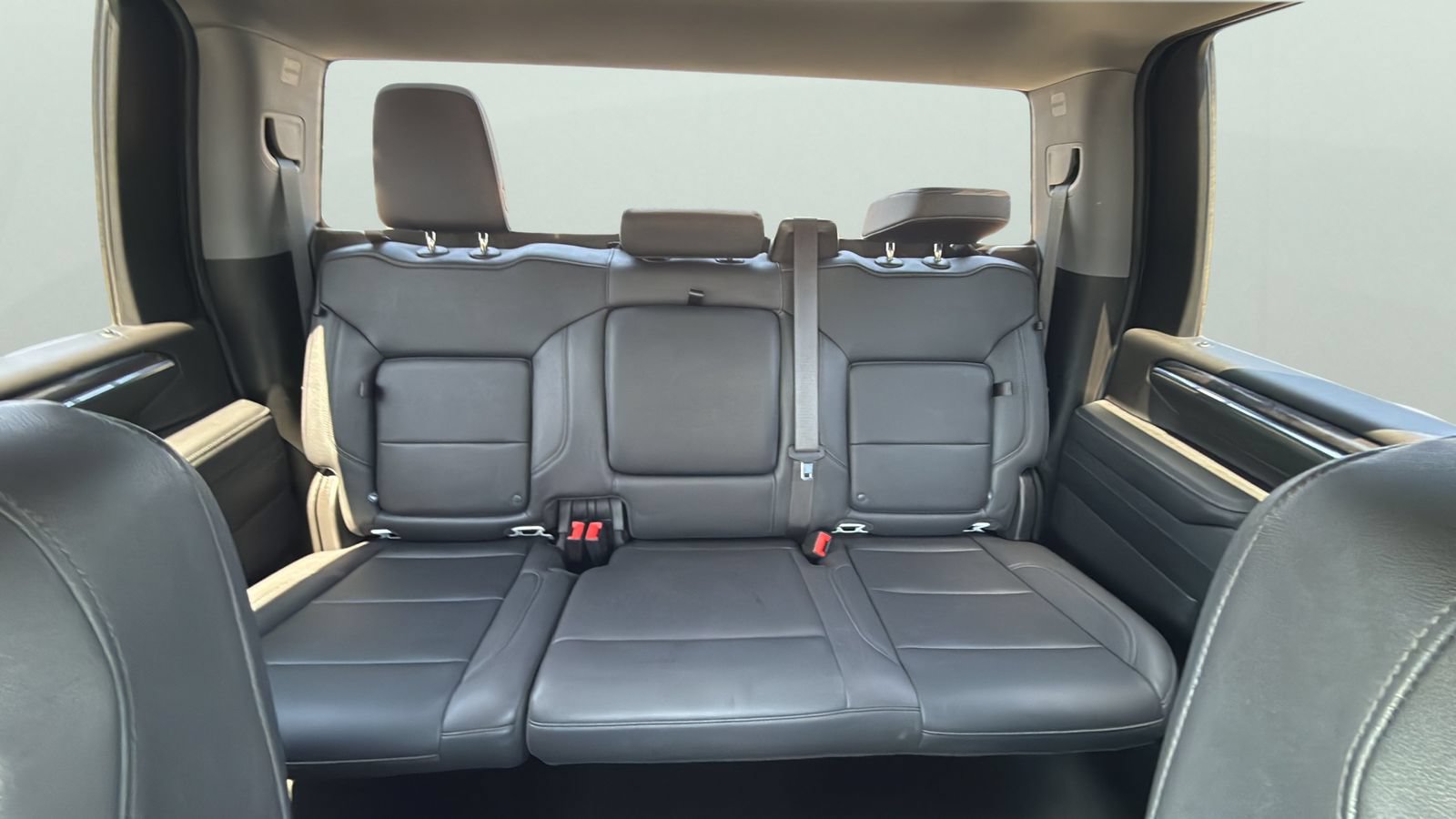 Used 2024 Chevrolet Silverado 2500 LTZ AWD/4WD image 25