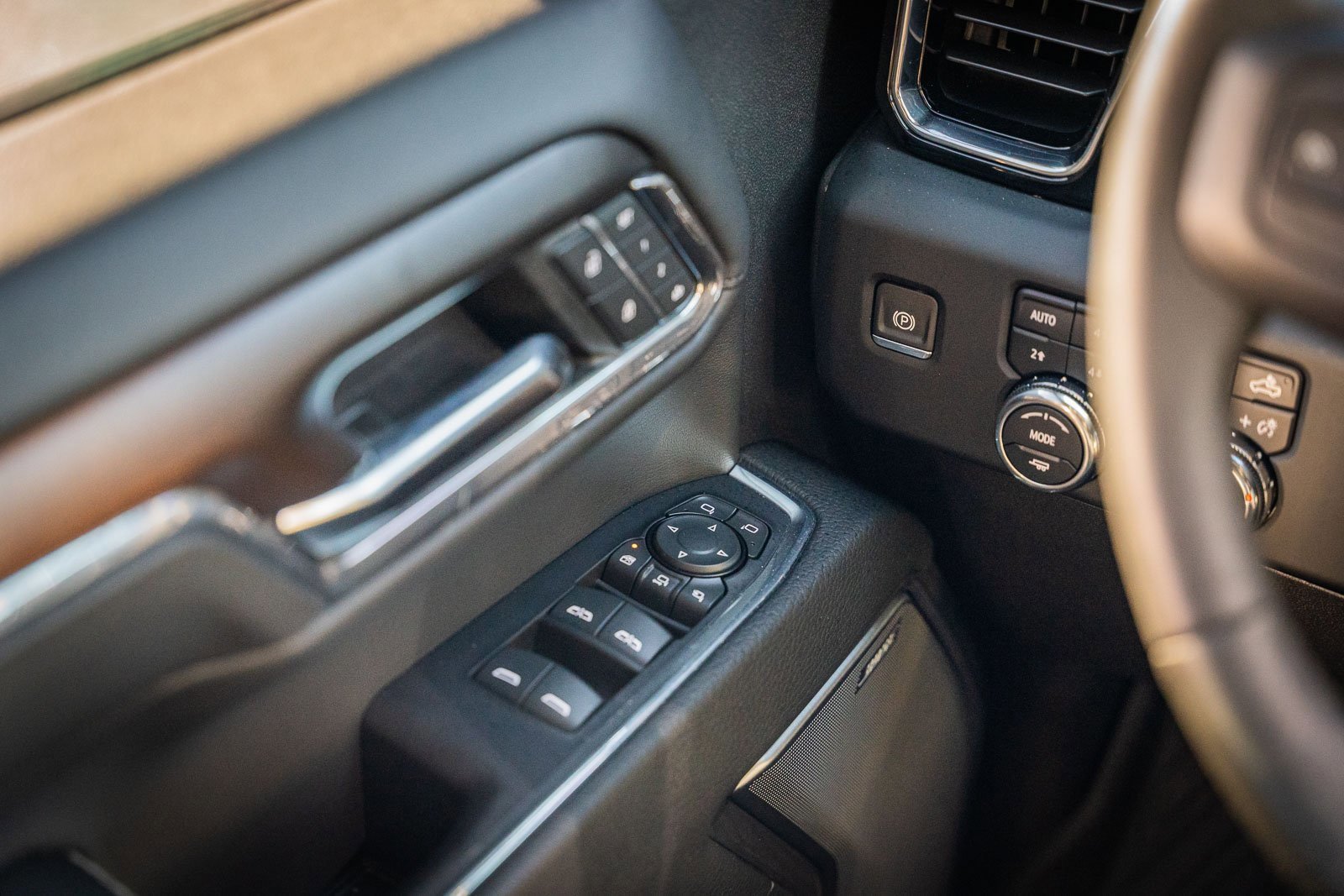 Used 2024 GMC Sierra 2500 Denali w/ Denali Reserve Package image 37