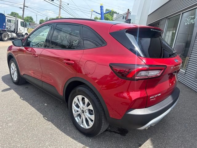 Certified 2025 Ford Escape Active w/ Cold Weather Package AWD/4WD image 8