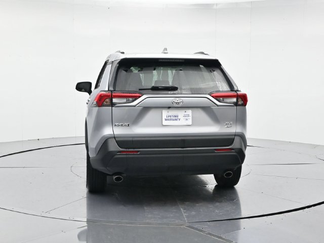 Used 2025 Toyota RAV4 XLE w/ Weather Package AWD/4WD image 8