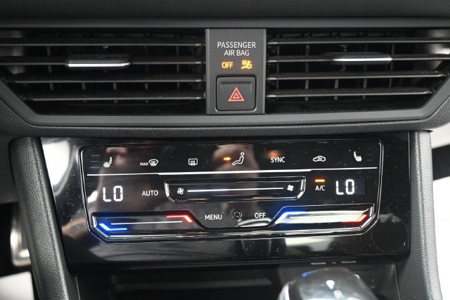 Used 2025 Volkswagen Jetta Sport FWD image 12