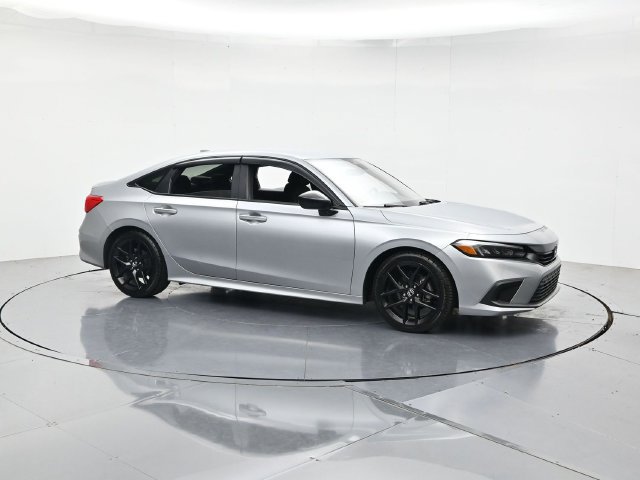 Used 2023 Honda Civic Sport image 3