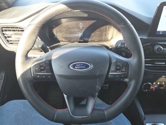 Certified 2024 Ford Escape ST-Line w/ Cold Weather Package image 39