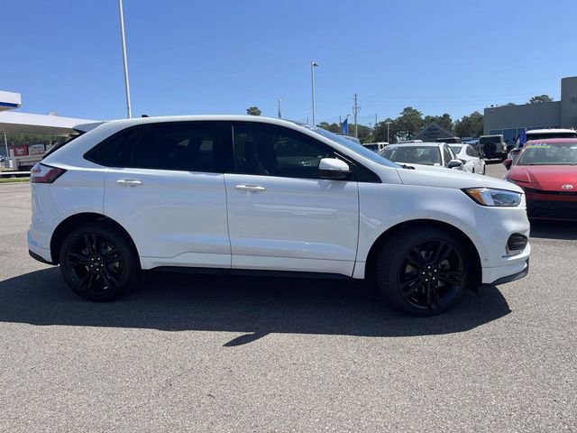 Certified 2022 Ford Edge ST w/ Equipment Group 401A image 2