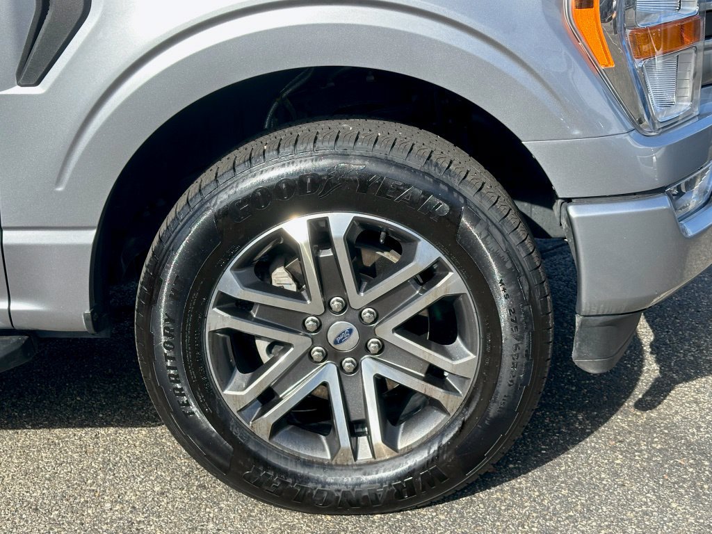 Certified 2021 Ford F150 XL w/ STX Appearance Package AWD/4WD image 6