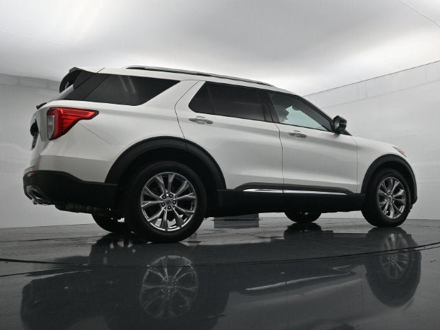Certified 2023 Ford Explorer Limited w/ Limited Technology Package AWD/4WD image 42