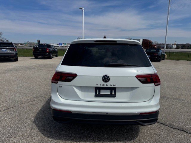 Used 2022 Volkswagen Tiguan SE image 4