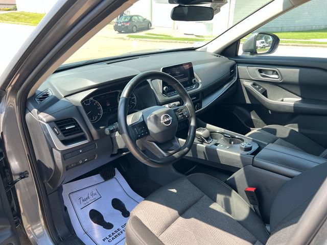 Used 2025 Nissan Rogue SV AWD/4WD image 36