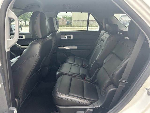 Certified 2021 Ford Explorer Limited w/ Equipment Group 301A RWD image 14