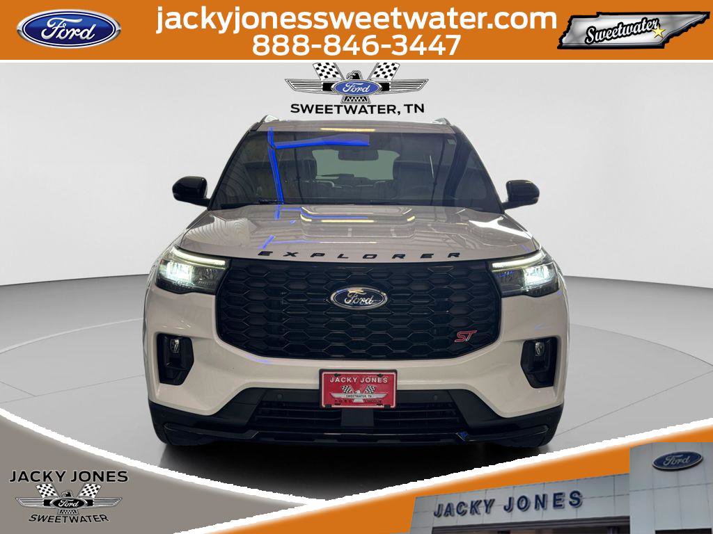 Certified 2025 Ford Explorer ST AWD/4WD image 9