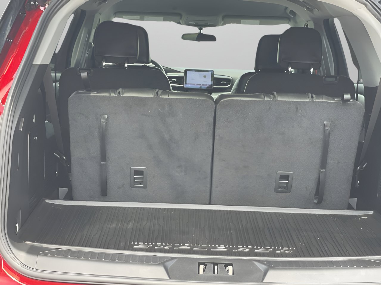 Certified 2024 Ford Explorer XLT w/ Equipment Group 202A RWD image 8