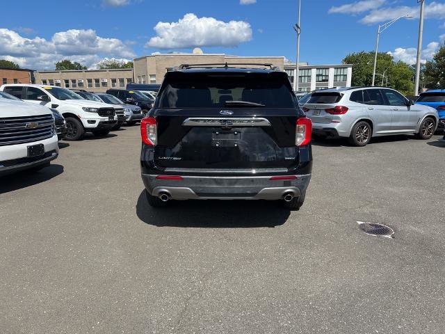 Certified 2022 Ford Explorer Limited w/ Hybrid Equipment Group 310A image 3