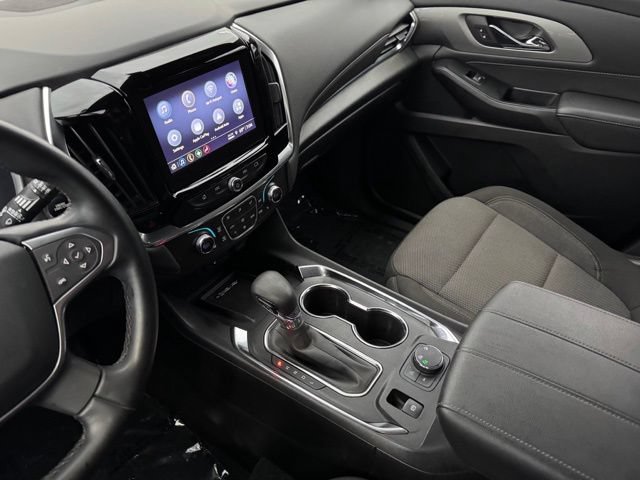 Used 2023 Chevrolet Traverse LT w/ Midnight/Sport Edition AWD/4WD image 15