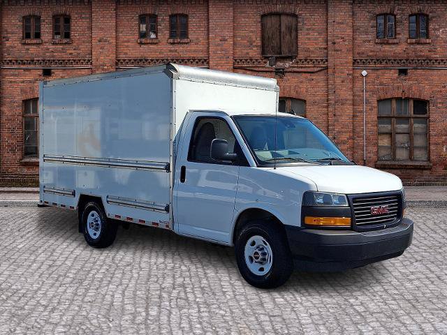 Used 2021 GMC Savana 3500 w/ Power Convenience Package RWD image 3