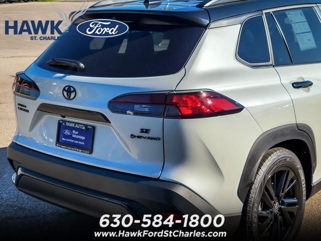 Used 2025 Toyota Corolla Cross AWD Hybrid w/ Moonroof Package image 6