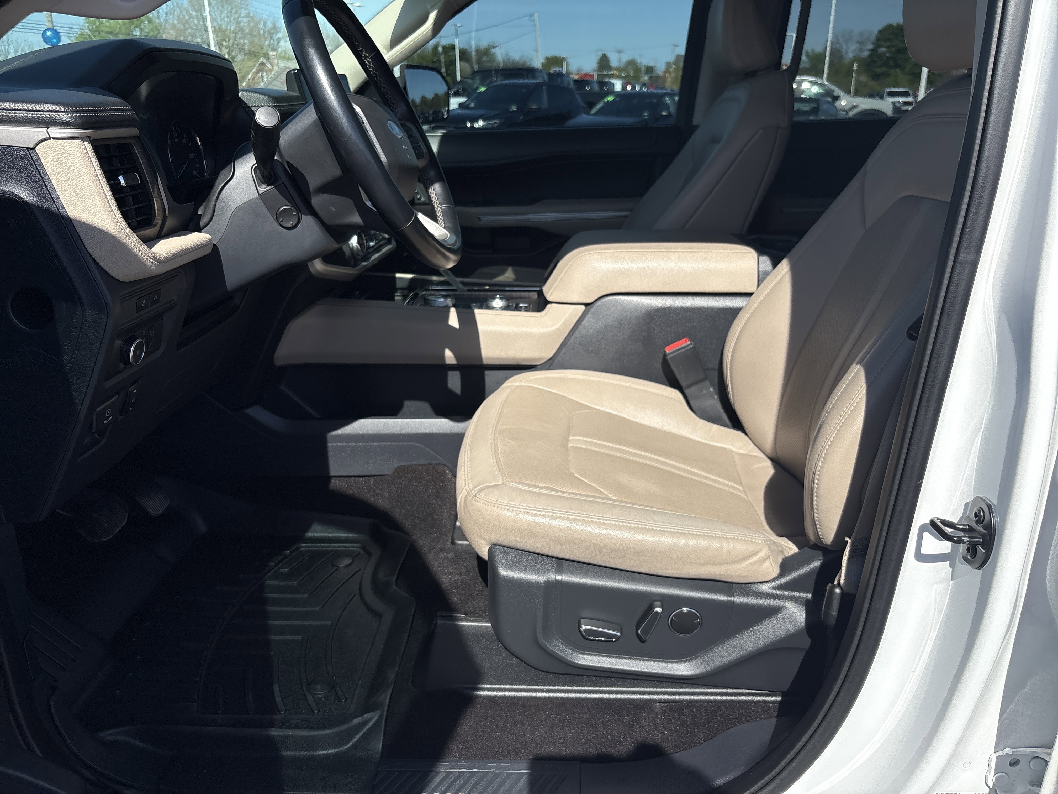 Certified 2022 Ford Expedition Limited AWD/4WD image 19