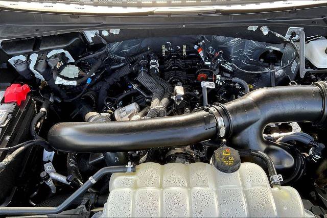 Certified 2025 Ford Expedition Active AWD/4WD image 30