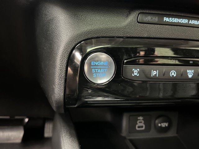 Certified 2025 Ford Escape Platinum w/ Premium Technology Package AWD/4WD image 23