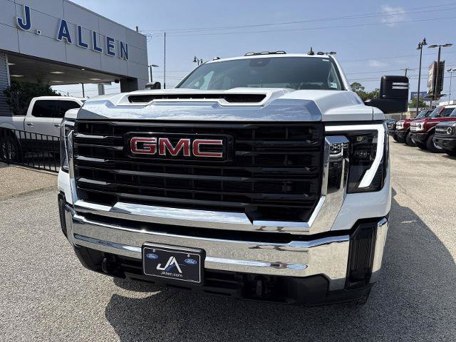 Used 2024 GMC Sierra 3500 Pro AWD/4WD image 16