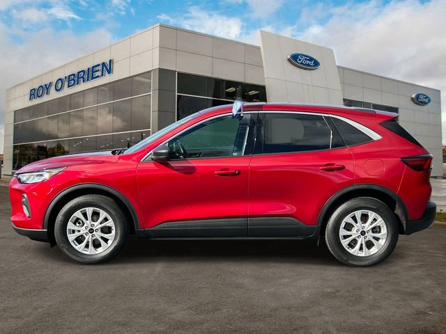 Certified 2023 Ford Escape Active AWD/4WD image 2