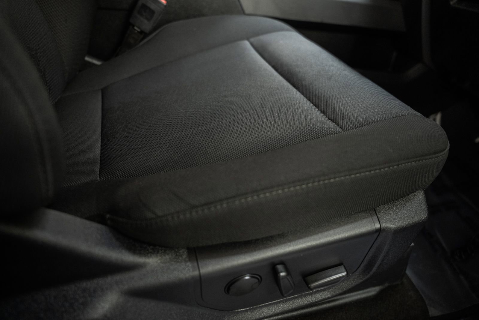 Certified 2020 Ford F150 XLT w/ Equipment Group 302A Luxury image 42