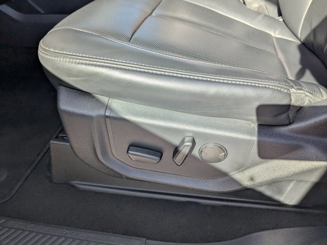 Certified 2024 Ford Expedition Max XLT image 17