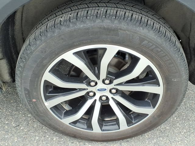 Certified 2025 Ford Explorer ST-Line AWD/4WD image 9