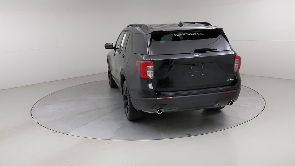 Certified 2023 Ford Explorer ST-Line AWD/4WD image 16