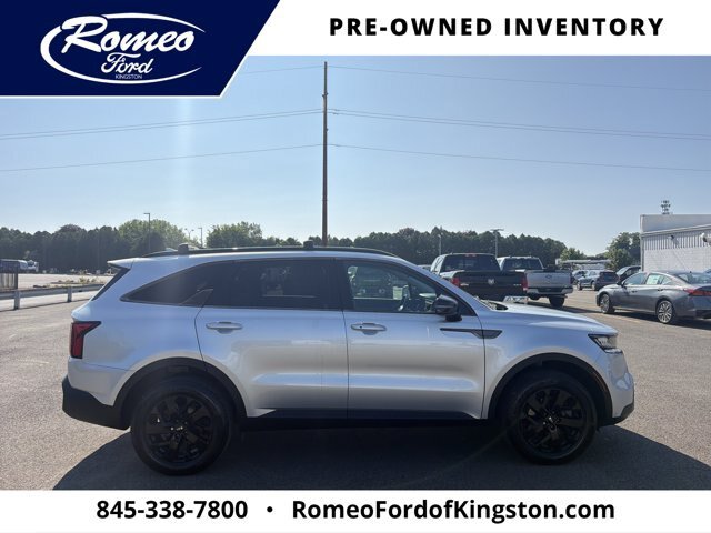 Used 2021 Kia Sorento S AWD/4WD image 4