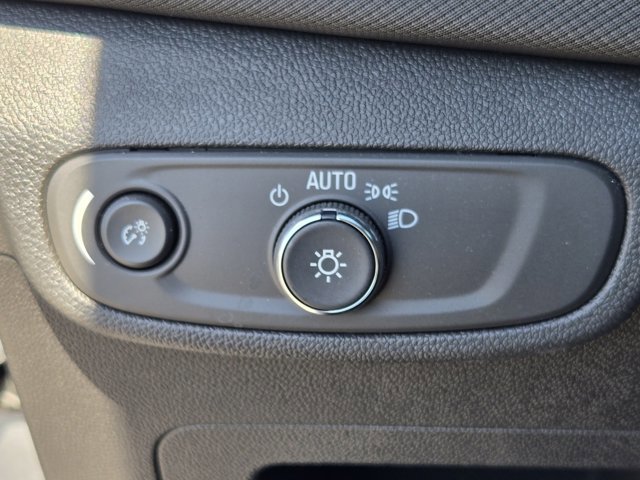 Used 2025 Chevrolet TrailBlazer LT w/ Driver Confidence Package image 20