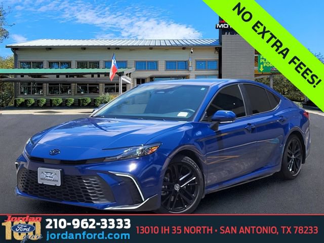 Used 2025 Toyota Camry SE w/ Convenience Package