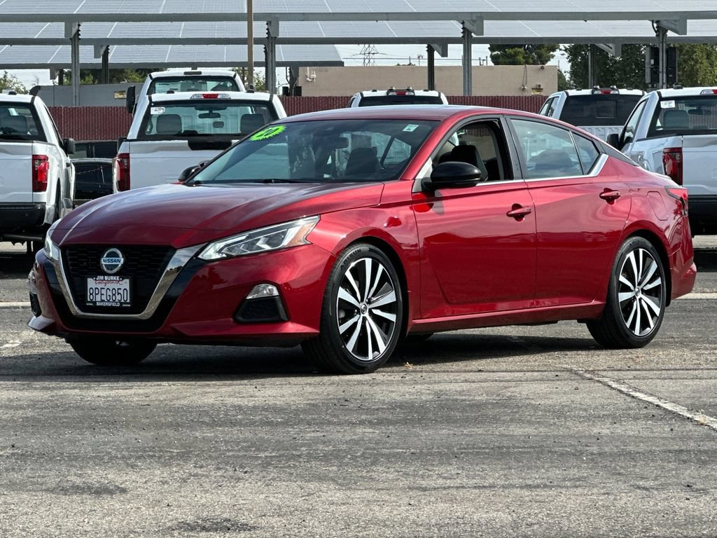 Used 2020 Nissan Altima 2.5 SR w/ Premium Package FWD image 7