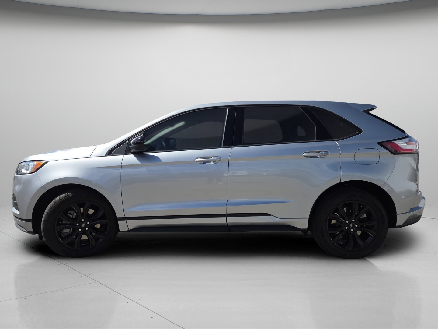 Certified 2022 Ford Edge SE w/ Black Appearance Package AWD/4WD image 46