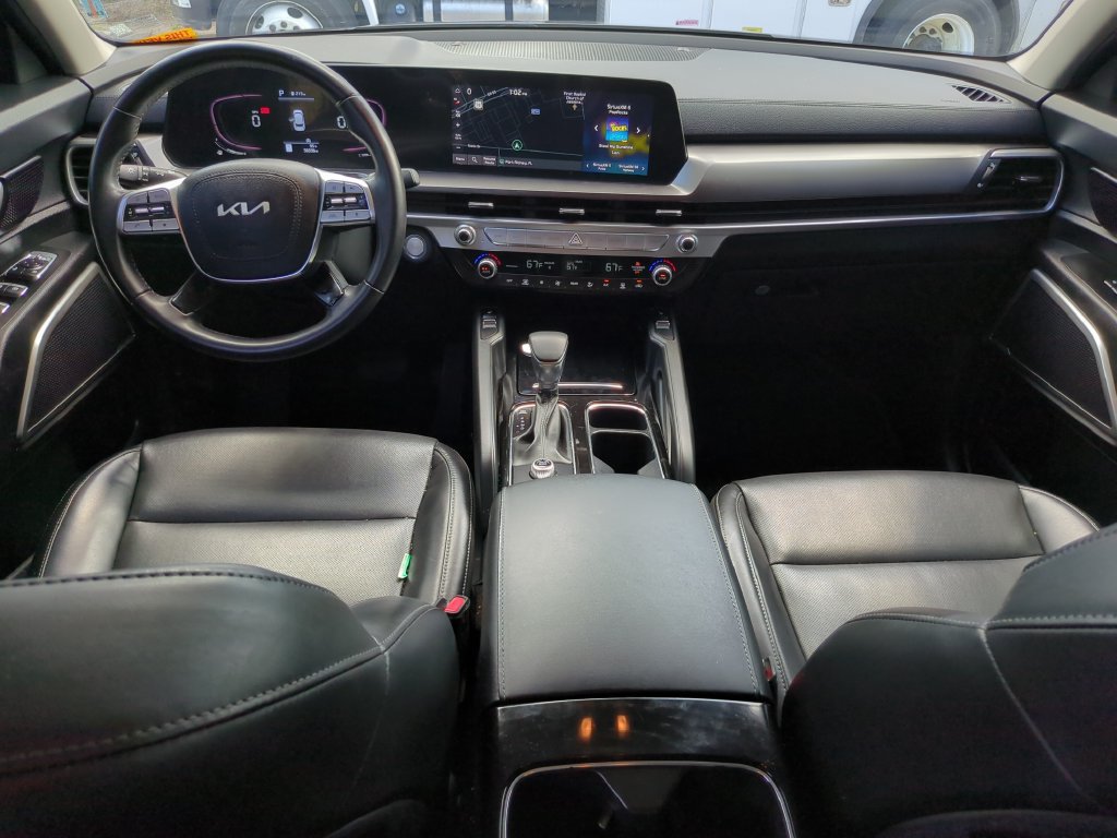 Used 2023 Kia Telluride S FWD image 18