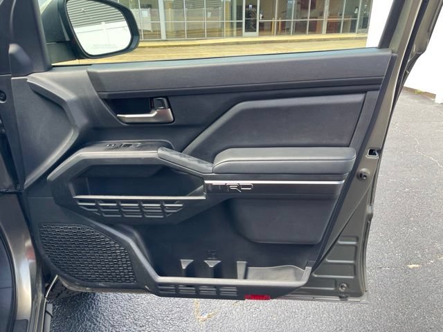 Used 2025 Toyota Tacoma TRD Sport AWD/4WD image 19