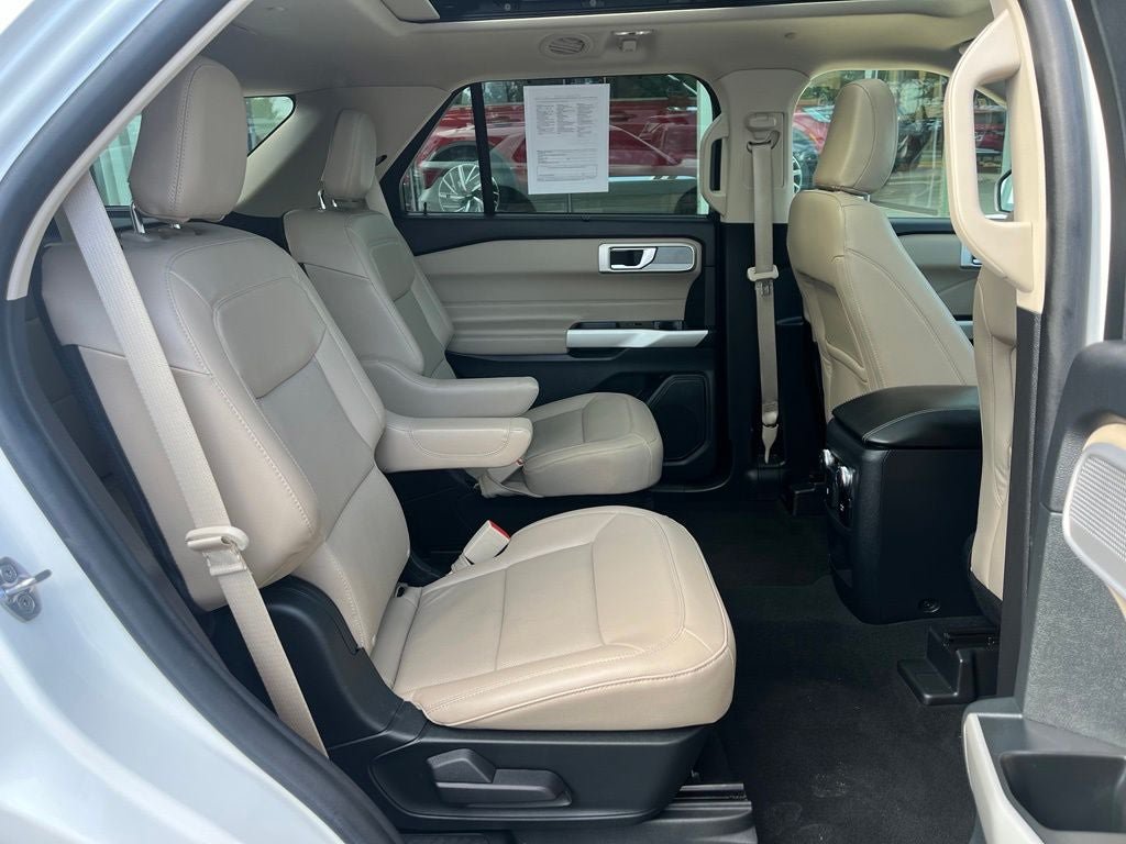 Certified 2021 Ford Explorer Limited w/ Hybrid Equipment Group 310A AWD/4WD image 20