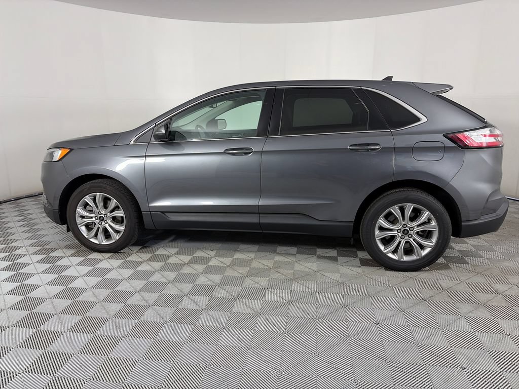 Certified 2024 Ford Edge Titanium AWD/4WD image 4