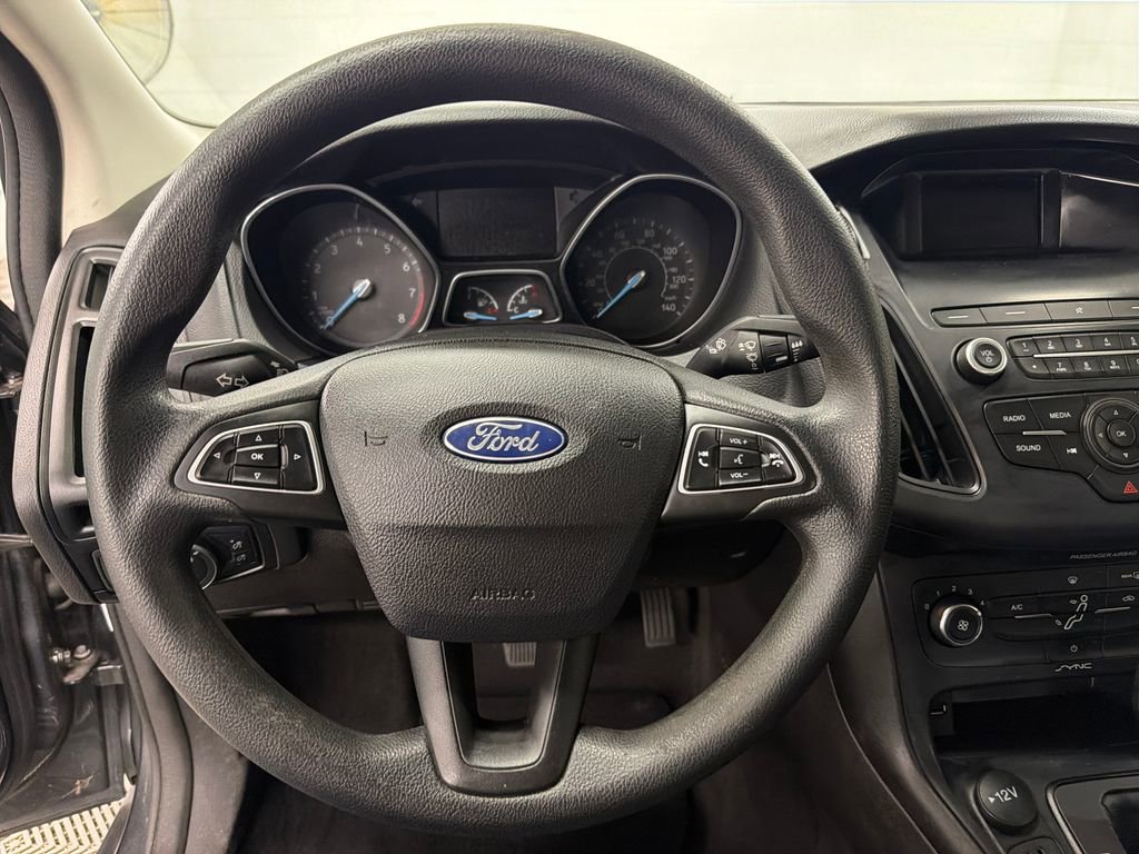 Certified 2018 Ford Focus S FWD image 18