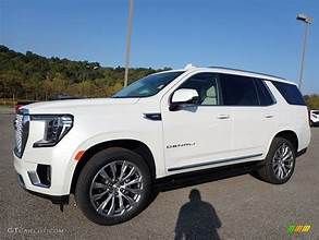 Used 2021 GMC Yukon Denali w/ Denali Premium Package AWD/4WD image 1