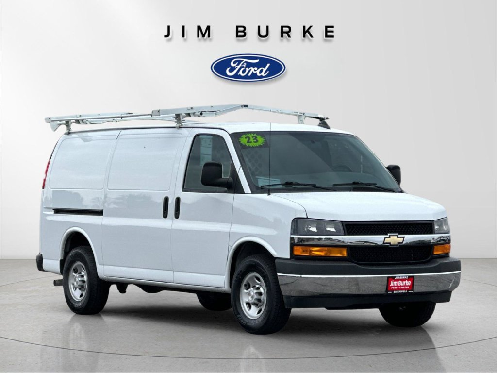 Used 2023 Chevrolet Express 2500 w/ Driver Convenience Package RWD image 7