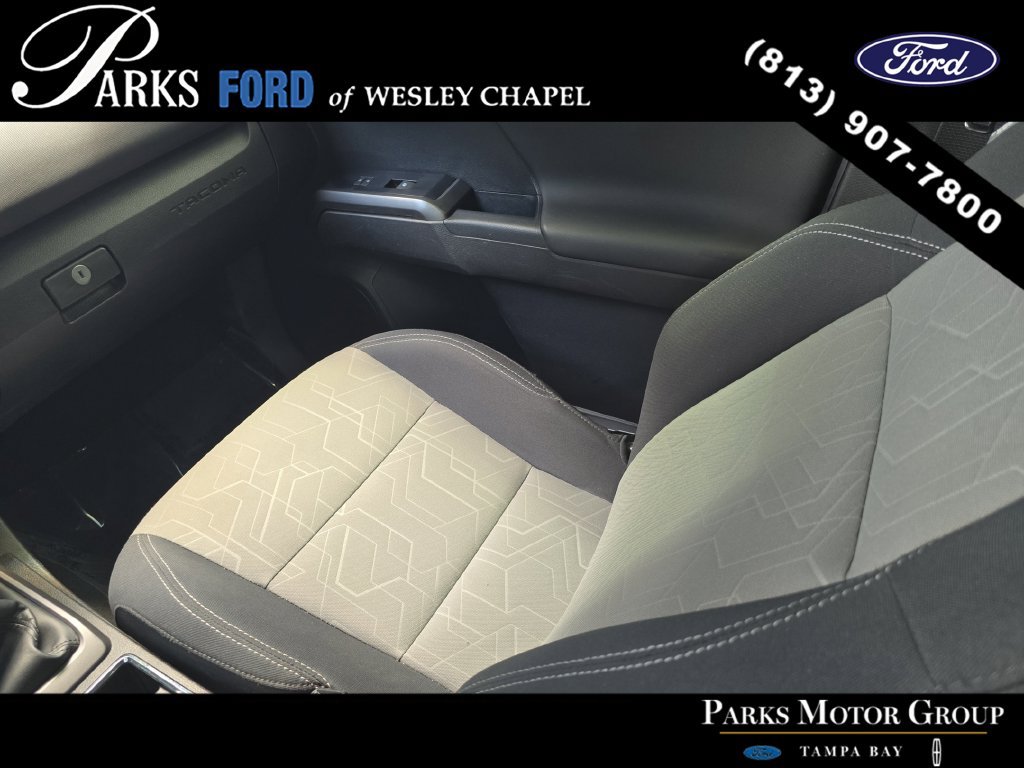 Used 2022 Toyota Tacoma TRD Off-Road AWD/4WD image 14
