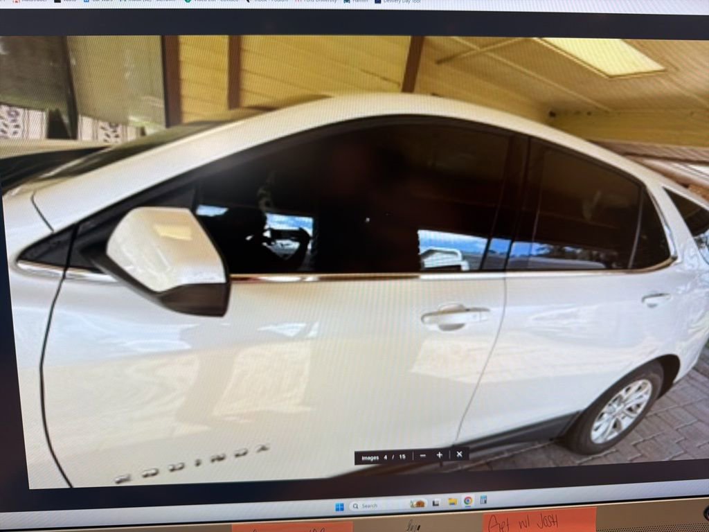 Used 2018 Chevrolet Equinox LT image 4