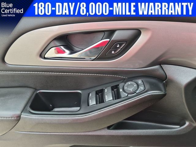 Used 2023 Chevrolet Traverse LT FWD image 16