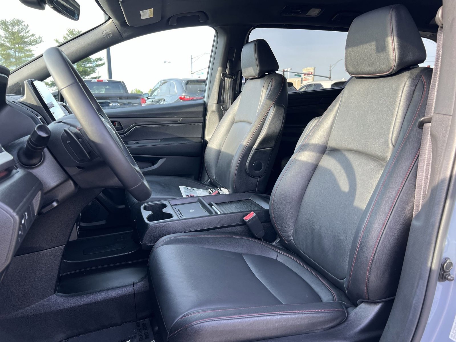 Used 2025 Honda Odyssey Sport-L image 21