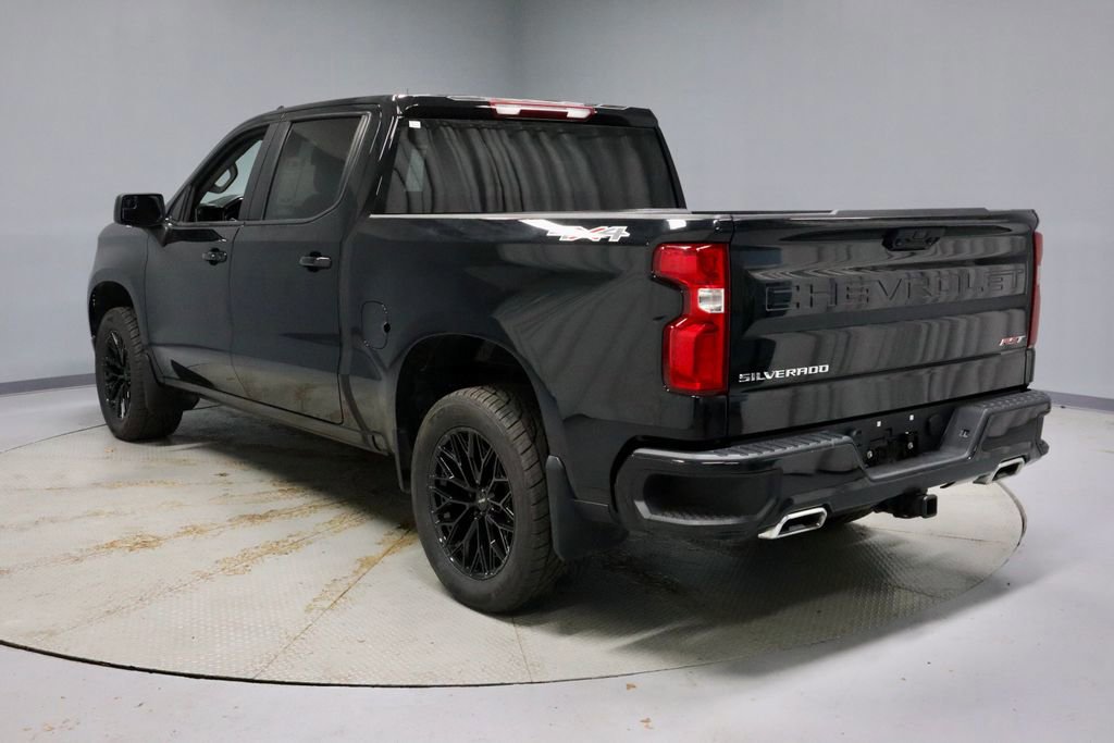Used 2023 Chevrolet Silverado 1500 RST image 3