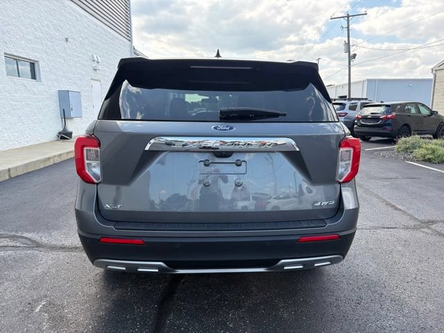 Certified 2024 Ford Explorer XLT w/ Equipment Group 202A AWD/4WD image 3