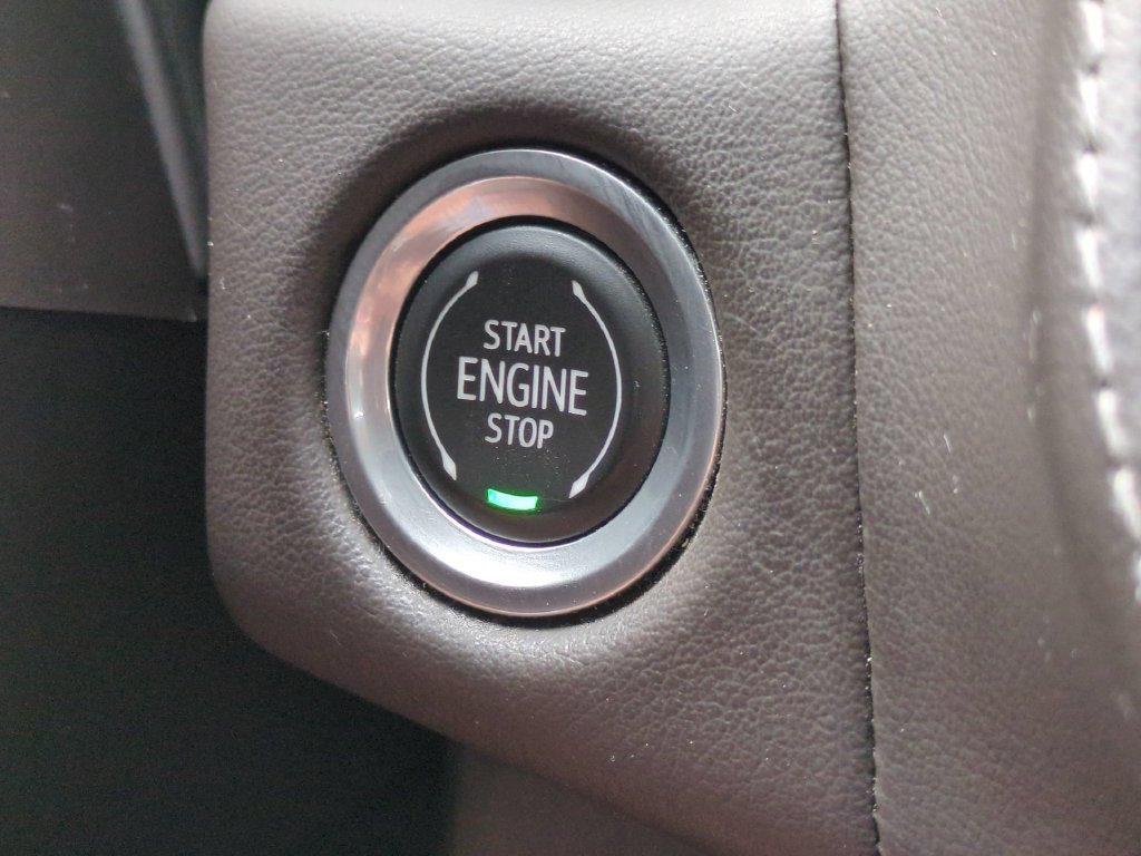 Used 2022 GMC Yukon SLT w/ SLT Luxury Package RWD image 31