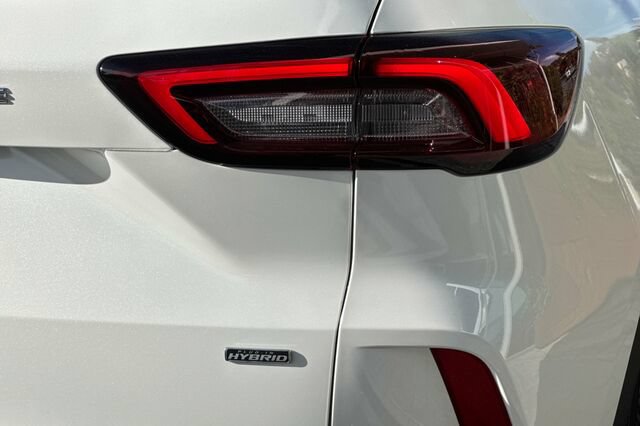Certified 2024 Ford Escape SE FWD image 28