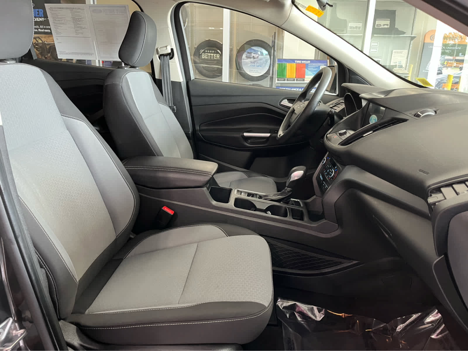 Certified 2019 Ford Escape SE AWD/4WD image 40